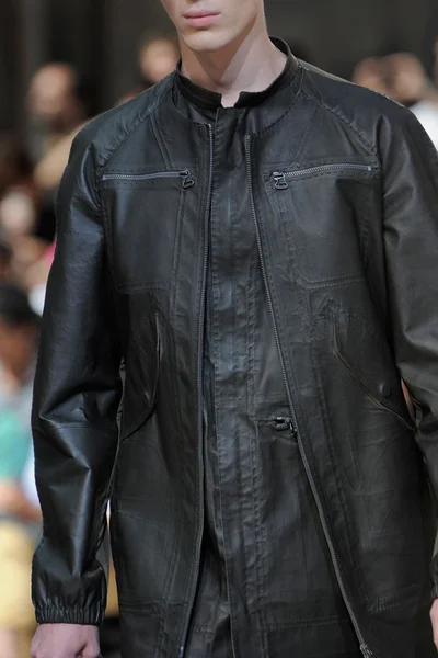 Look 22